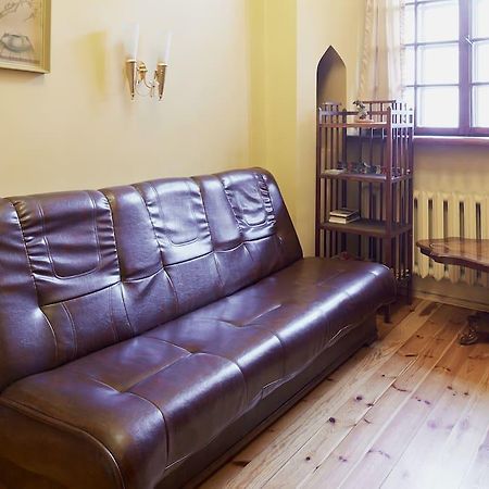 Cozy Apartment In Gothic Style House In The Heart Of The Old Town วิลนีอุส ภายนอก รูปภาพ